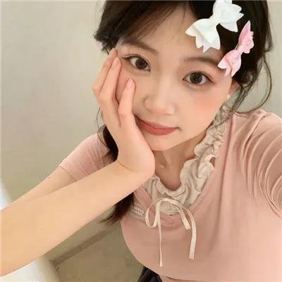 福尔摩斯小姐海报